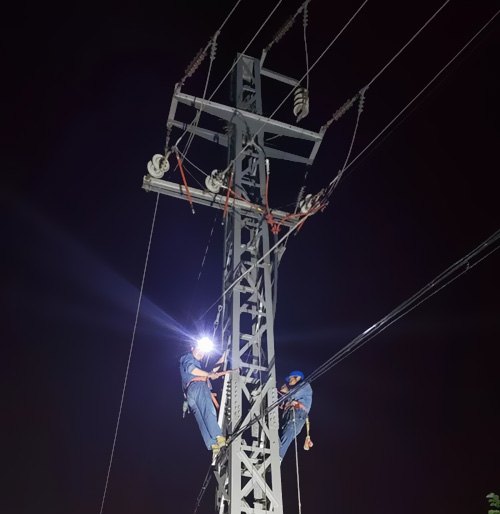 通過(guò)供電部分連夜搶修，快速康復(fù)了供電